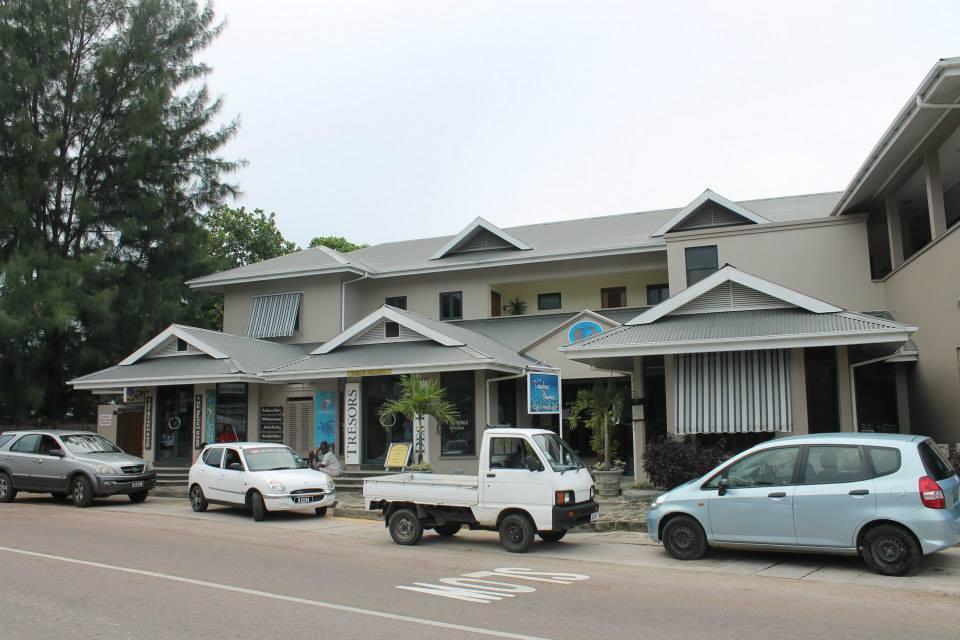 Central Self Catering Apartments Felicite Island Extérieur photo