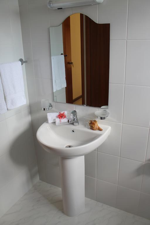Central Self Catering Apartments Felicite Island Chambre photo