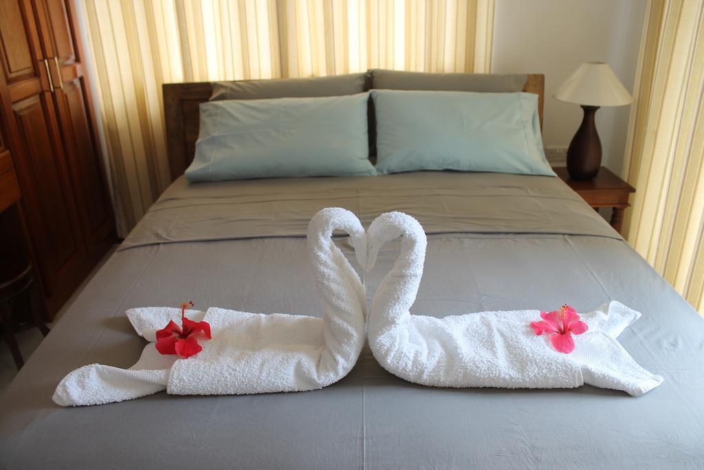 Central Self Catering Apartments Felicite Island Chambre photo
